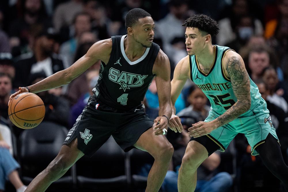 但在詹姆斯 但在詹姆斯