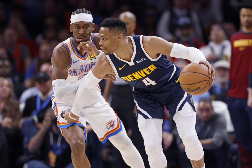 优势明显，曼城1-0布莱顿半场数据：射门7-1，射正3-1