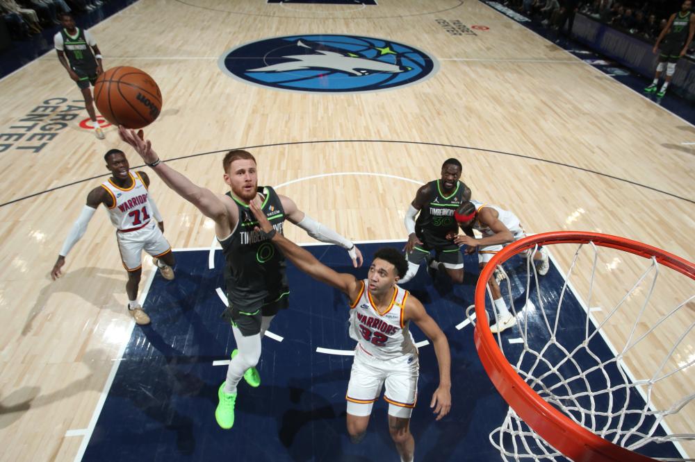 北青：邵佳一首期国足集训最早明年1月，将推进年轻化进程（北青：邵佳一首期国足集训或最早明年1月开营，将推进球队年轻化）